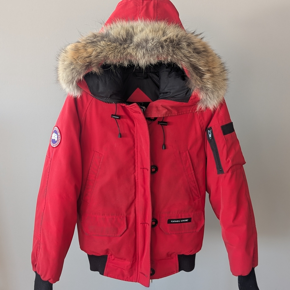 Canada Goose Red Chiliwack Fur-Trimmed Hooded Jacket Size S